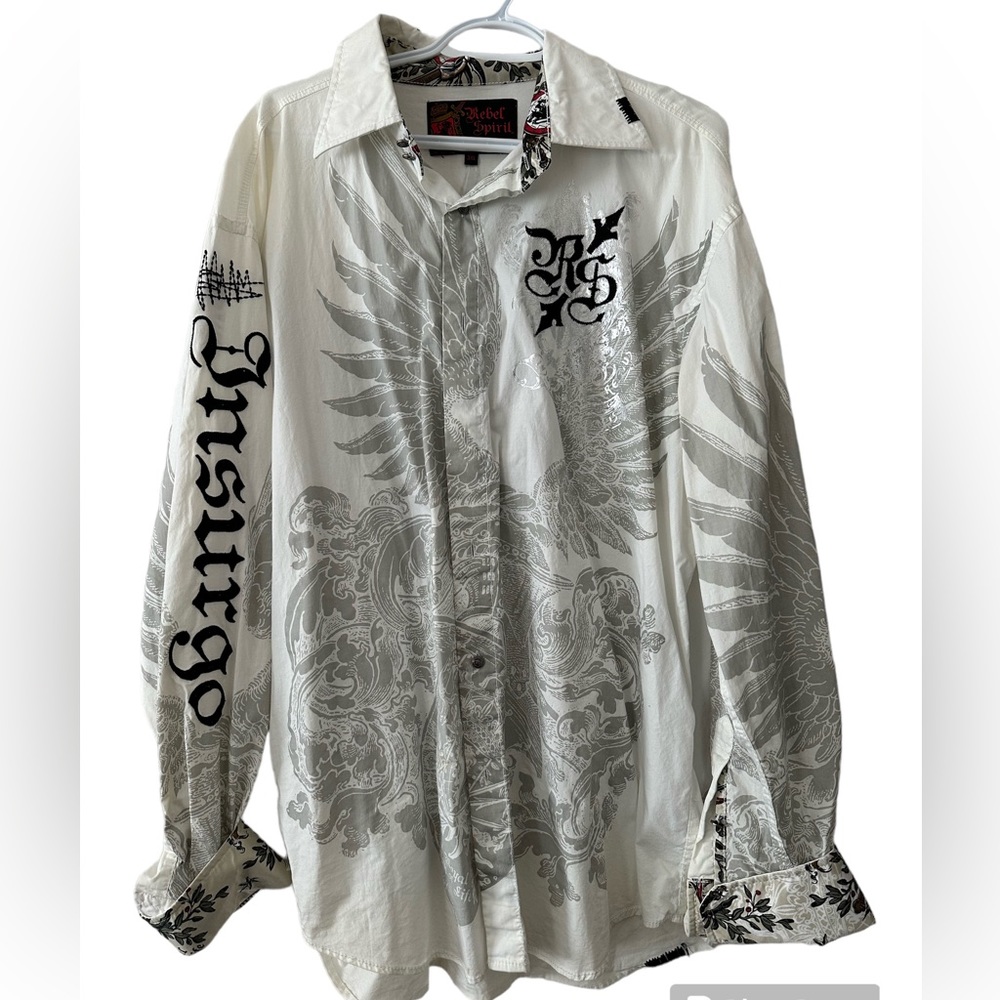 Rebel Spirit dress shirt, that tag says xxl but fits like a xxl !